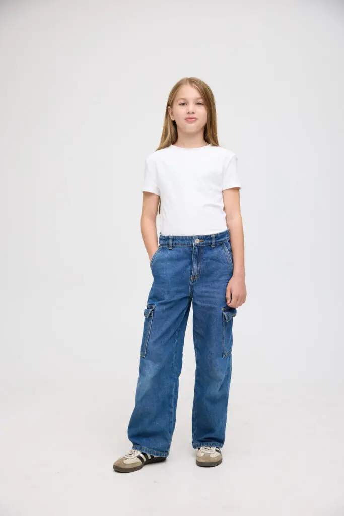 0924 LESSMODELS Ellie 1126